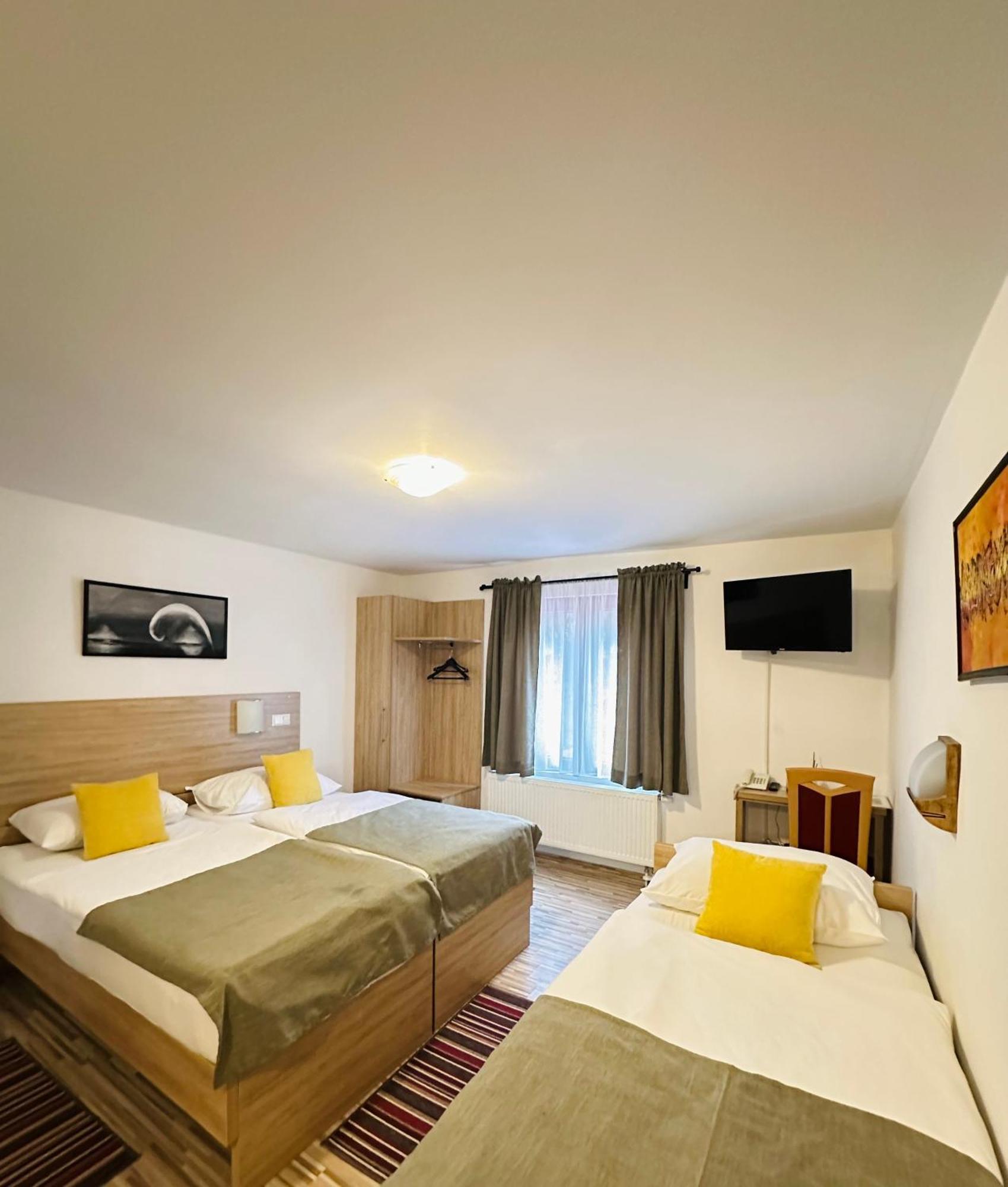 Motel Stovrela Cazin Exteriör bild